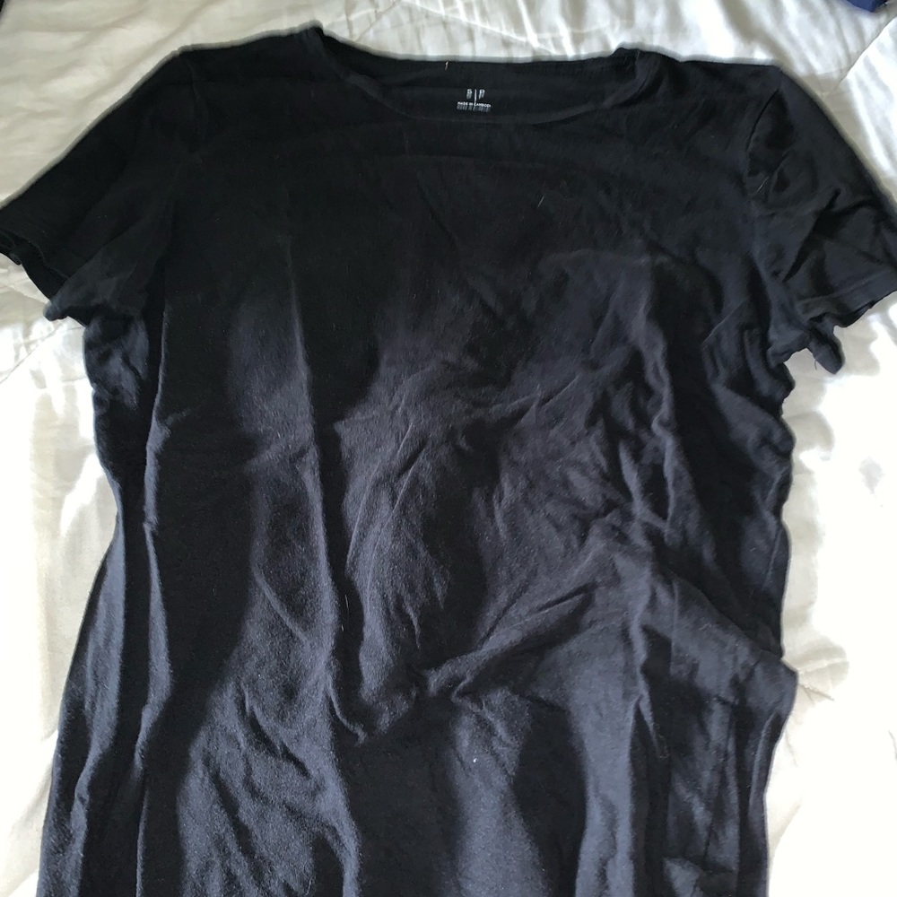black t-shirt
